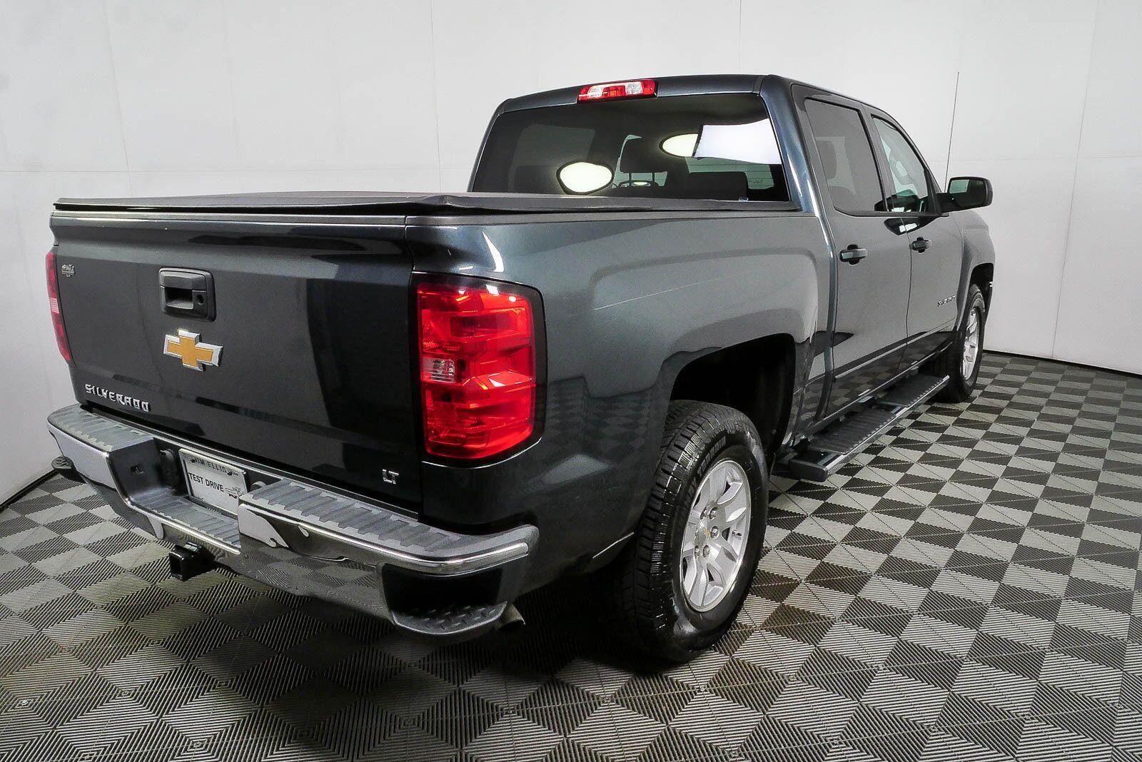 Used 2017 GRAPHITE METALLIC Chevrolet LT image 3