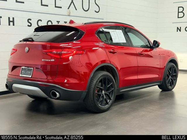 Used 2019  Alfa Romeo Ti Sport image 4