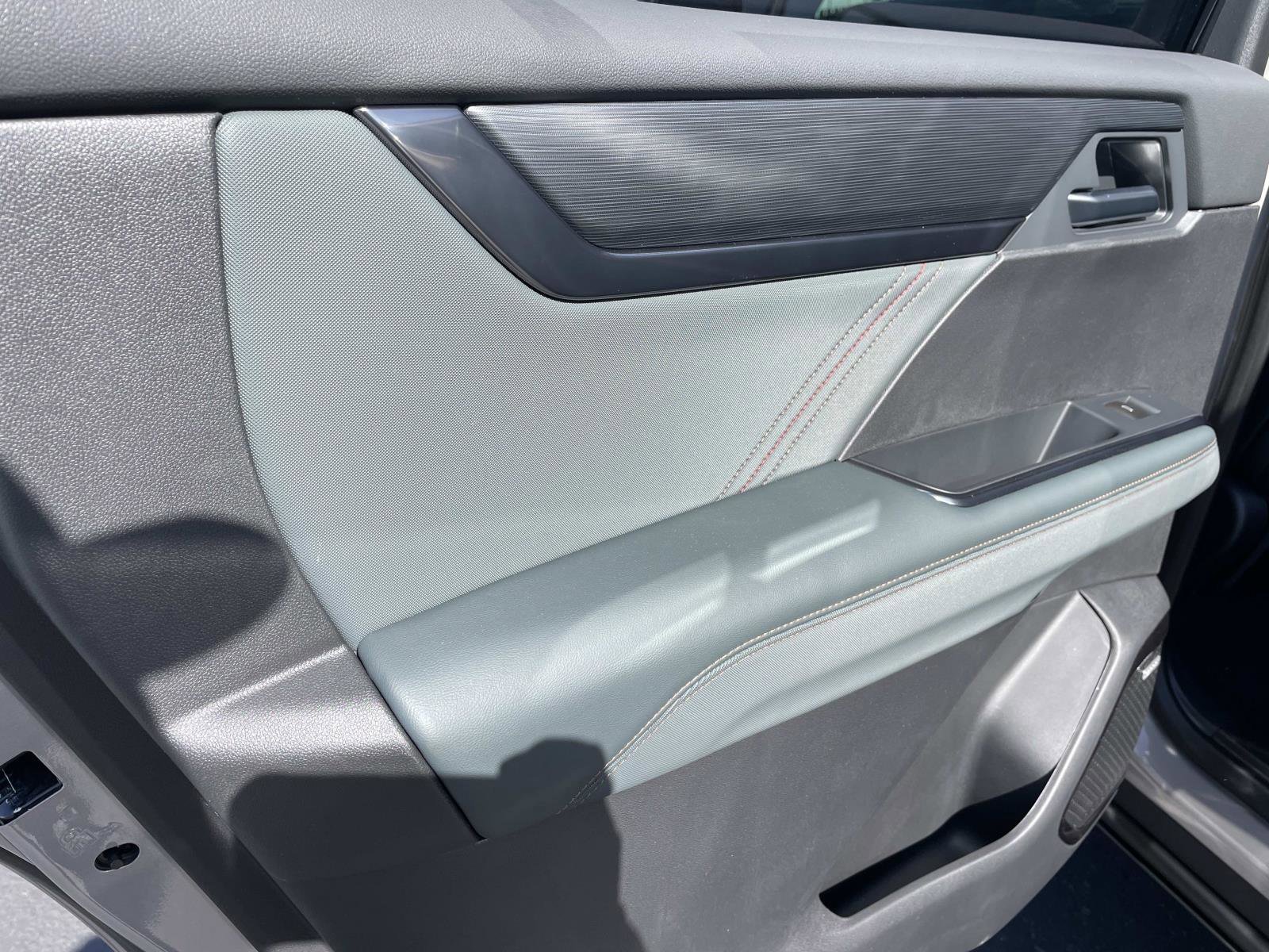 2026 GMC Acadia AT4 - Photo 21