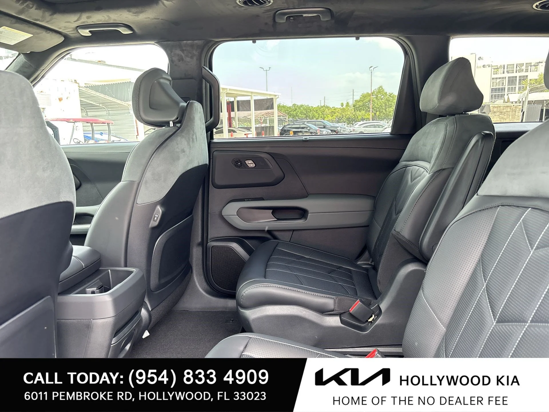 New 2027 Ebony Black Kia X-LINE SX PRESTIGE image 23
