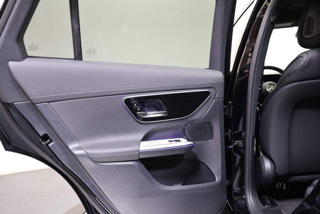 New 2027  Mercedes-Benz GLC 300 image 39