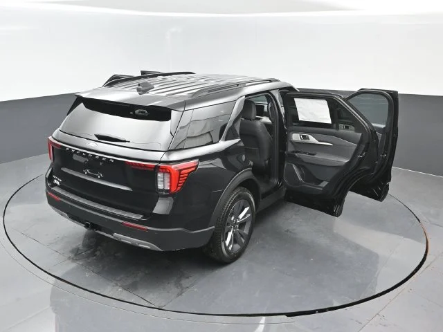 New 2027 Agate Black Metallic Ford Active image 27