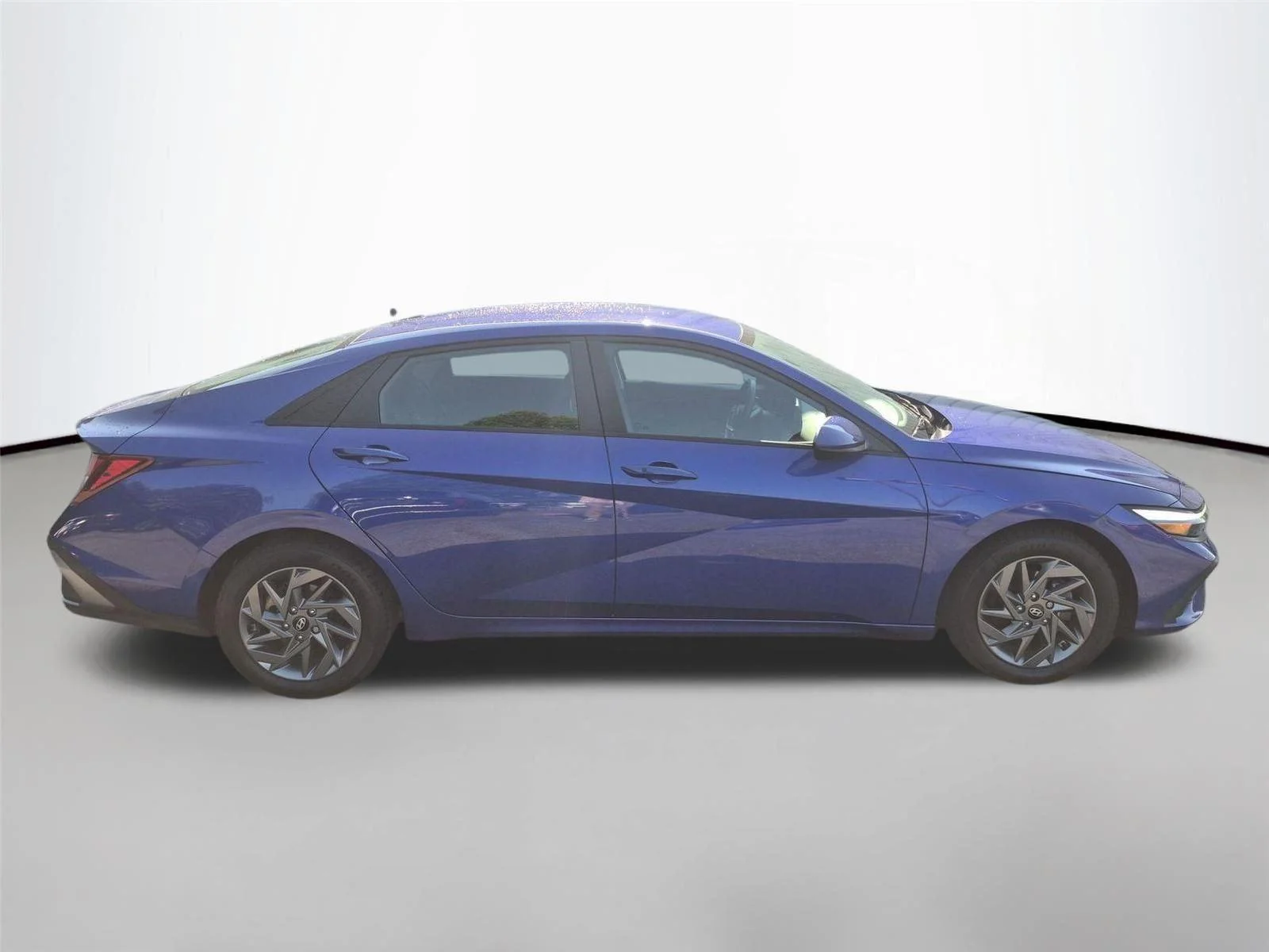 Used 2024 Intense Blue Hyundai SEL image 6