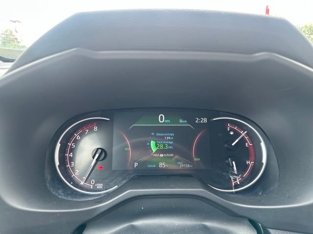 2025 Toyota RAV4 XLE - Photo 12
