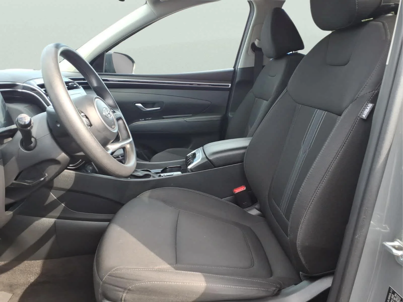 Used 2024 Hampton Gray Hyundai SEL image 16