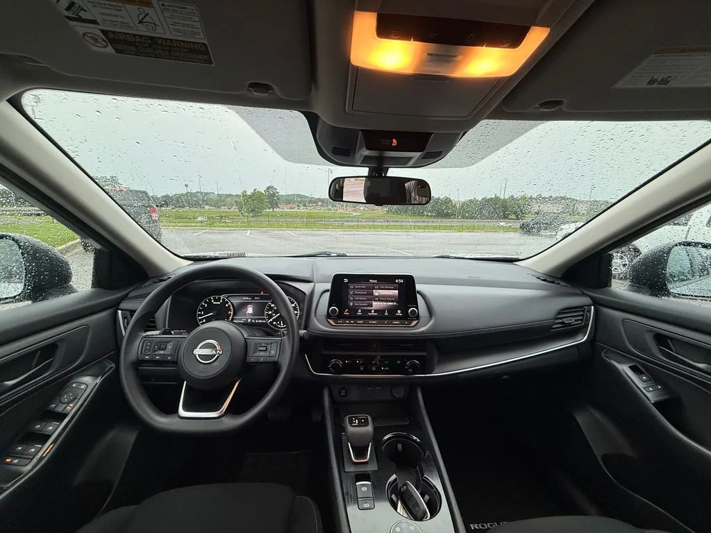 Used 2024 Silver Nissan S image 14