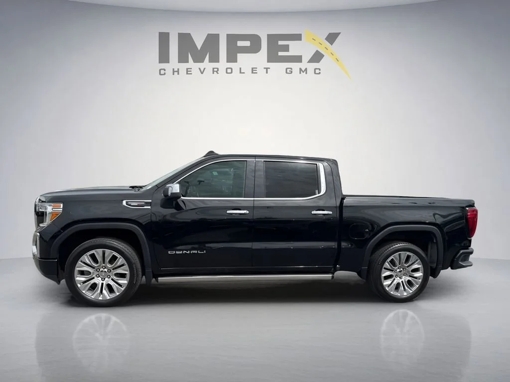Used 2022 Onyx Black GMC Denali image 2