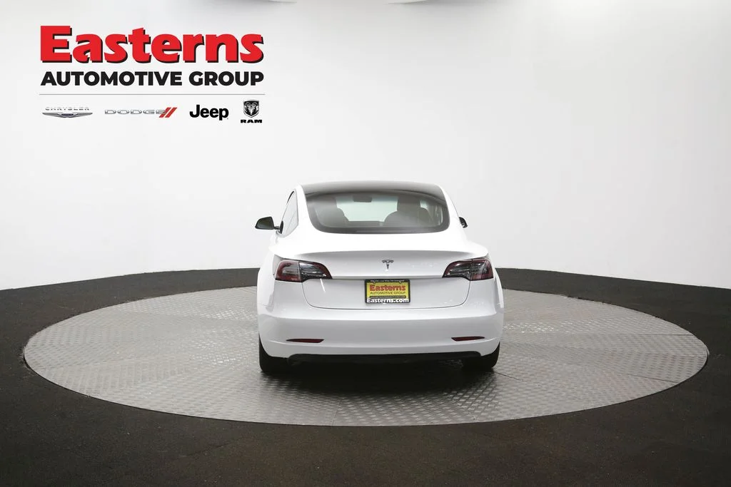 Used 2021 White Tesla Standard Range Plus image 31