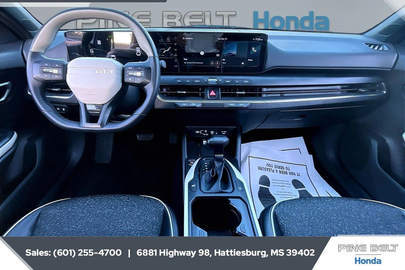 Used 2025 Snow White Pearl Kia GT-Line image 13
