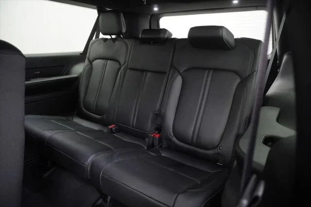 New 2026 High Gloss Black Exterior Paint Jeep Grand Wagoneer image 18