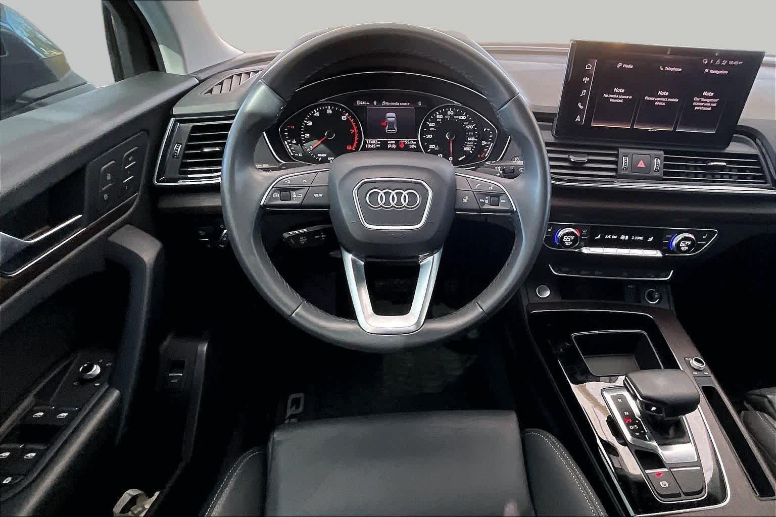 Used 2024 Daytona Gray Pearl Effect Audi S line Premium image 6