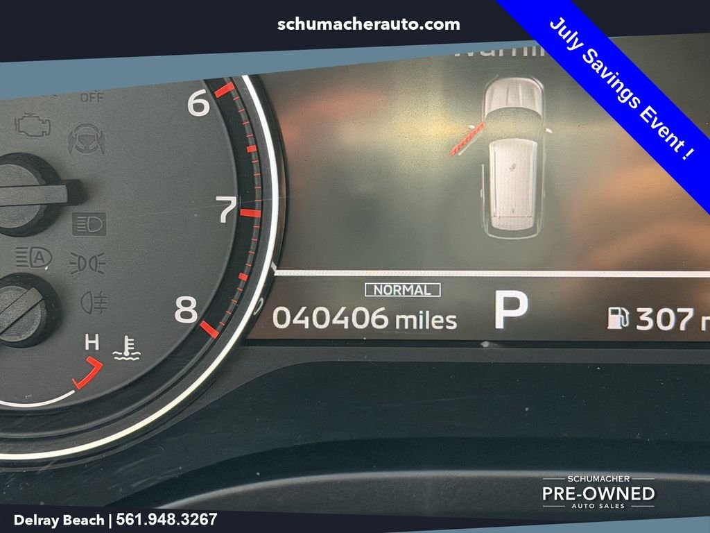 Used 2024  Mitsubishi  image 26