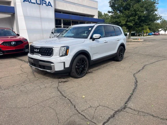 Used 2023 Gray Kia EX X-Line image 32