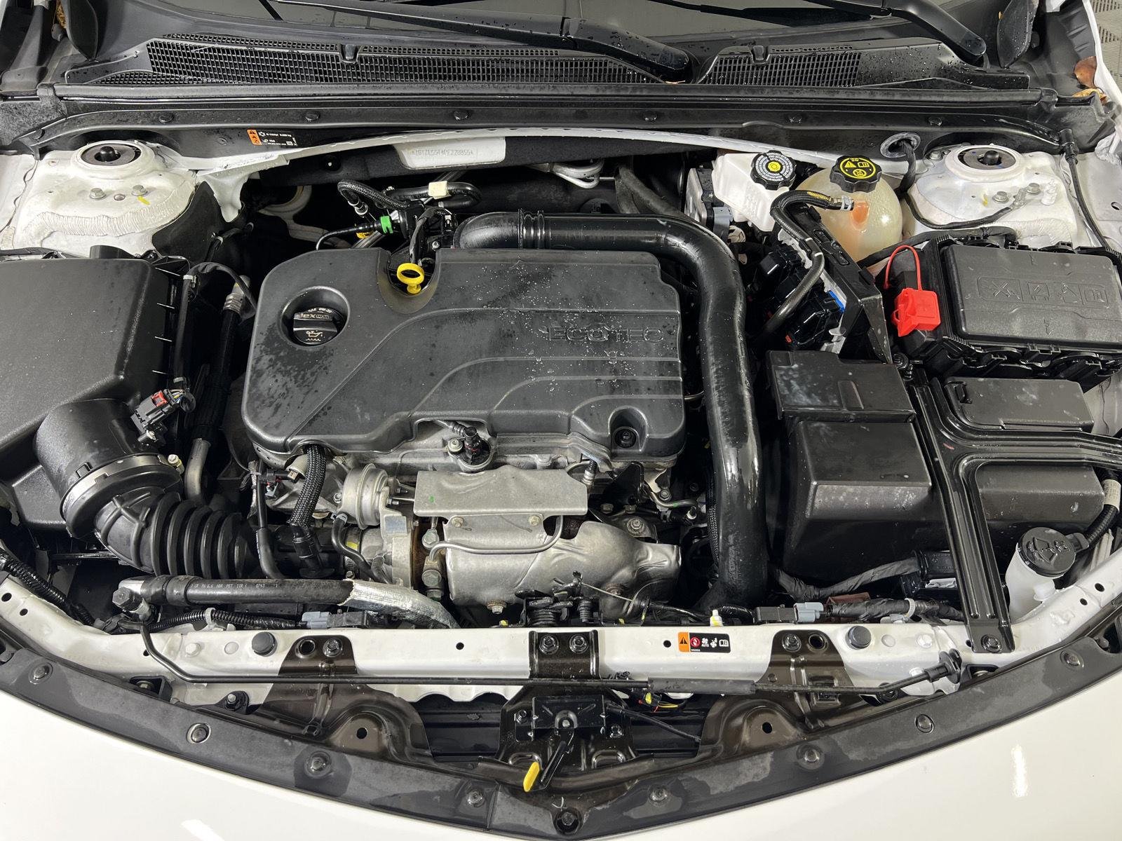 Used 2023 Summit White Chevrolet LT image 32