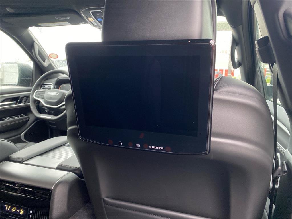 New 2026 High Gloss Black Jeep Limited Altitude image 17