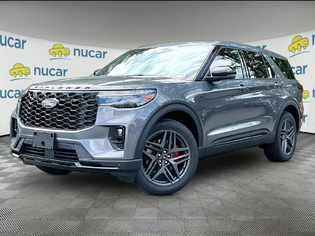 New 2027 Carbonized Gray Metallic Ford ST-Line image 2