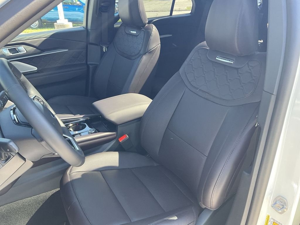 2026 Ford Explorer Platinum - Photo 11