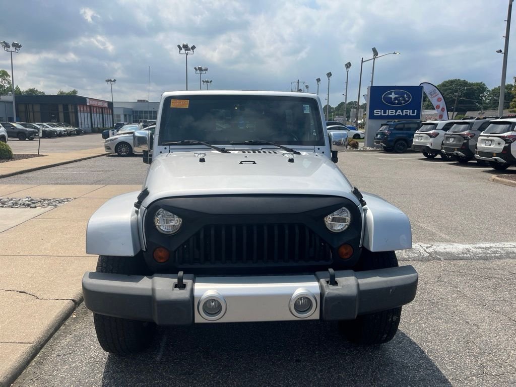 Used 2008 Silver Jeep Unlimited Sahara image 8