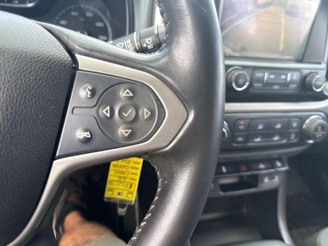 Used 2016 Black Chevrolet Z71 image 37