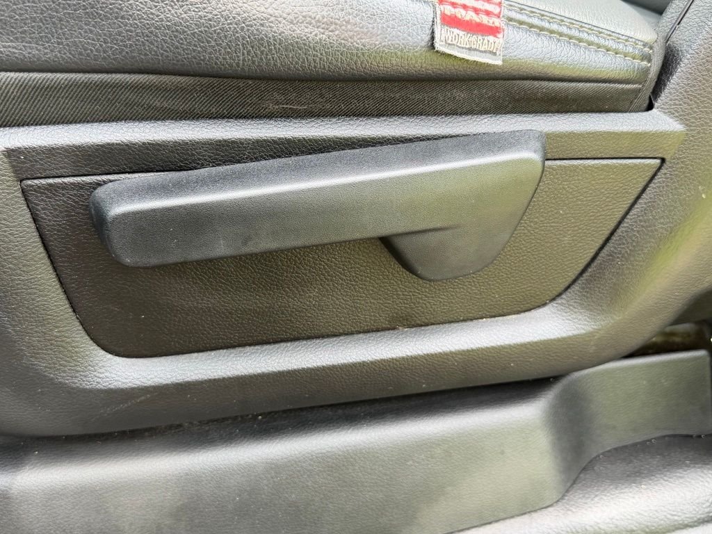 Used 2019 Billet Silver Metallic Clearcoat Ram Tradesman image 19