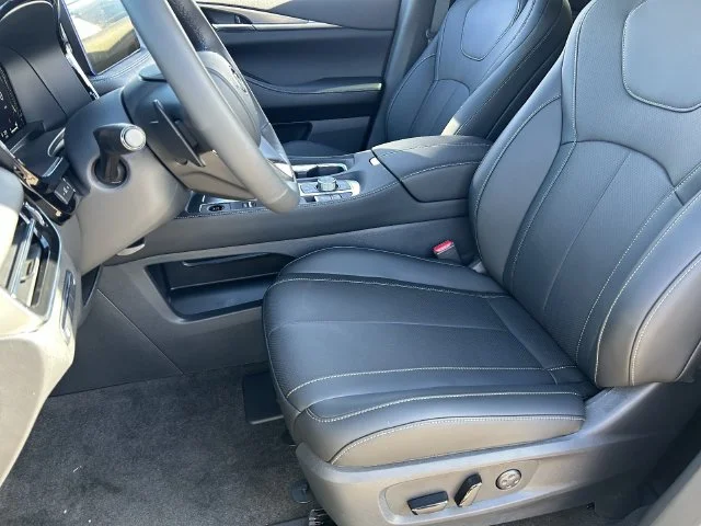 New 2027 BLACK OBSIDIAN INFINITI Luxe AWD image 21