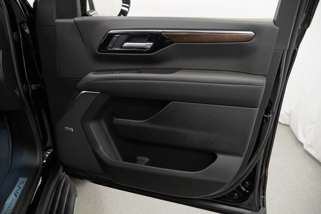 New 2026 Black Chevrolet High Country image 30