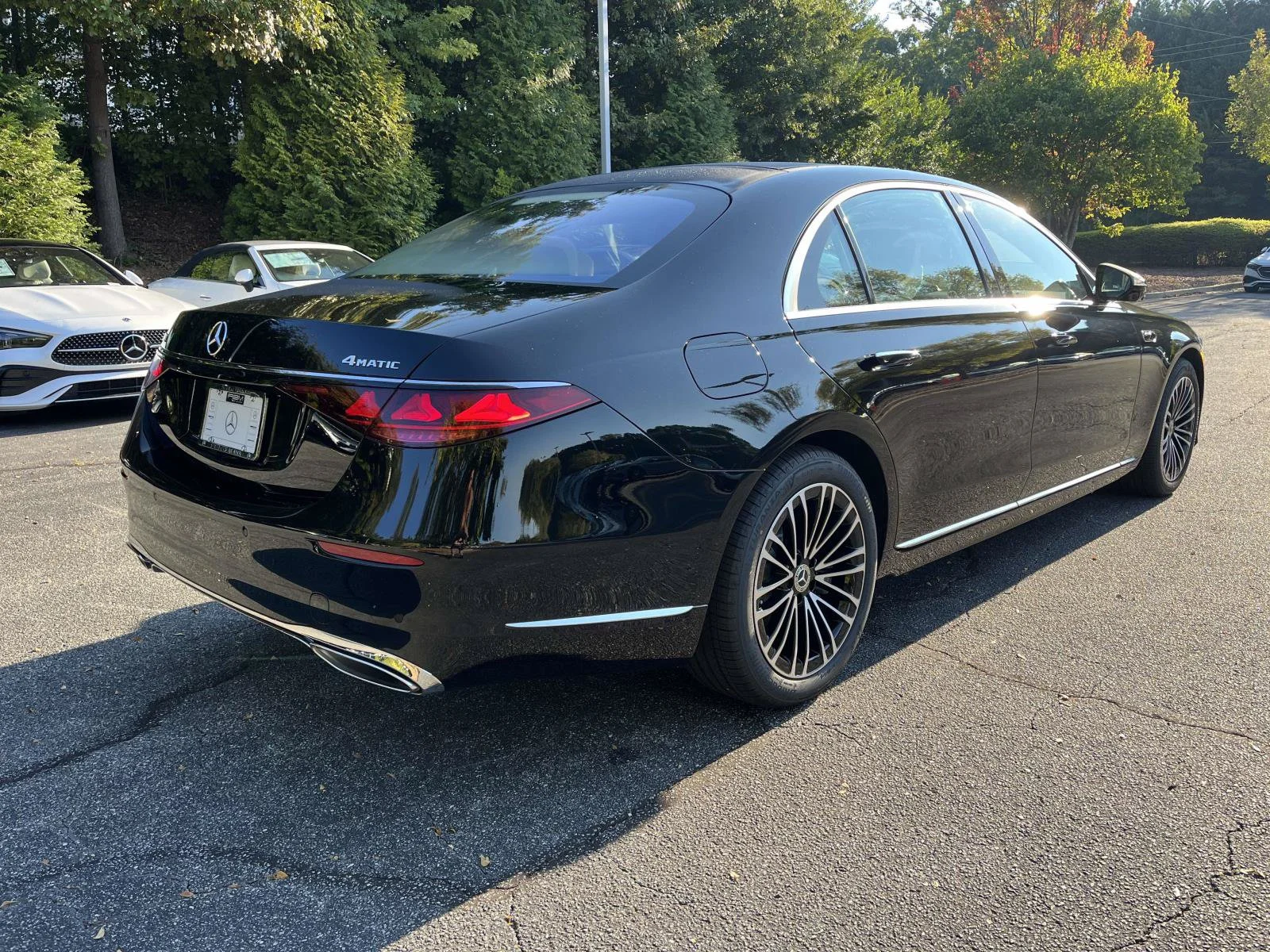 New 2027 Obsidian Black Metallic Mercedes-Benz S 580 4MATIC® Sedan image 7
