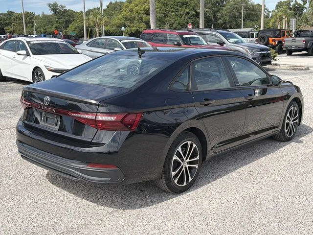 Used 2025 Black Volkswagen 1.5T Sport image 4