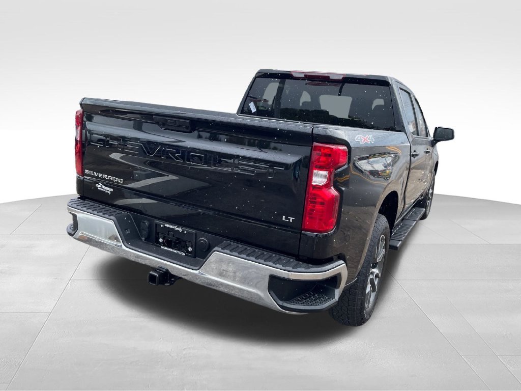 Used 2024 Black Chevrolet LT image 5