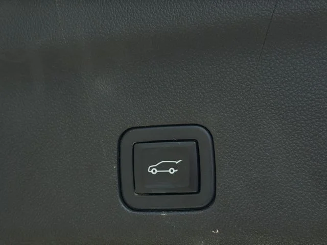 Used 2022 Blue Chevrolet LT image 37