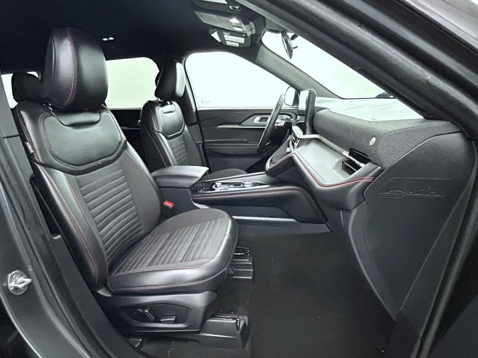 Used 2025 Gray Ford ST-Line image 15
