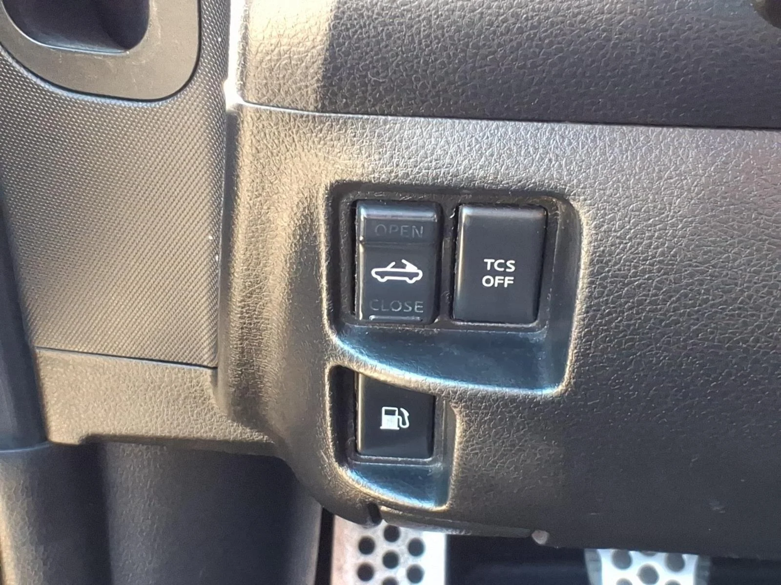 Used 2007 San Marino Blue Pearl Nissan Touring image 15