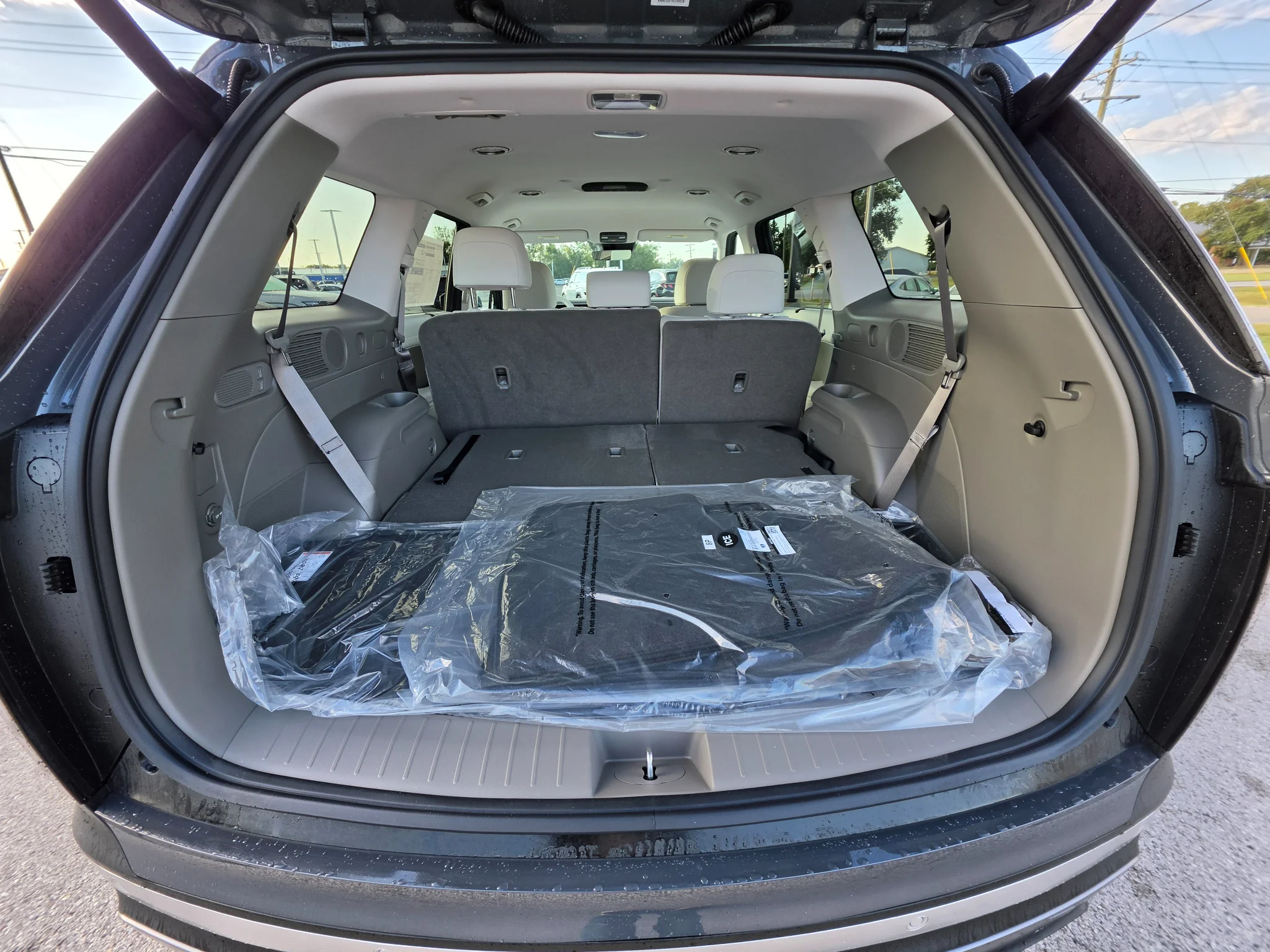 New 2027 Ecotronic Gray Pearl Hyundai SEL 8P image 25