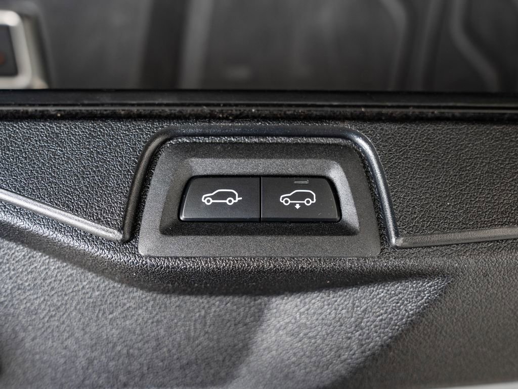 Used 2024 Skyscraper Gray Metallic BMW xDrive50e image 22