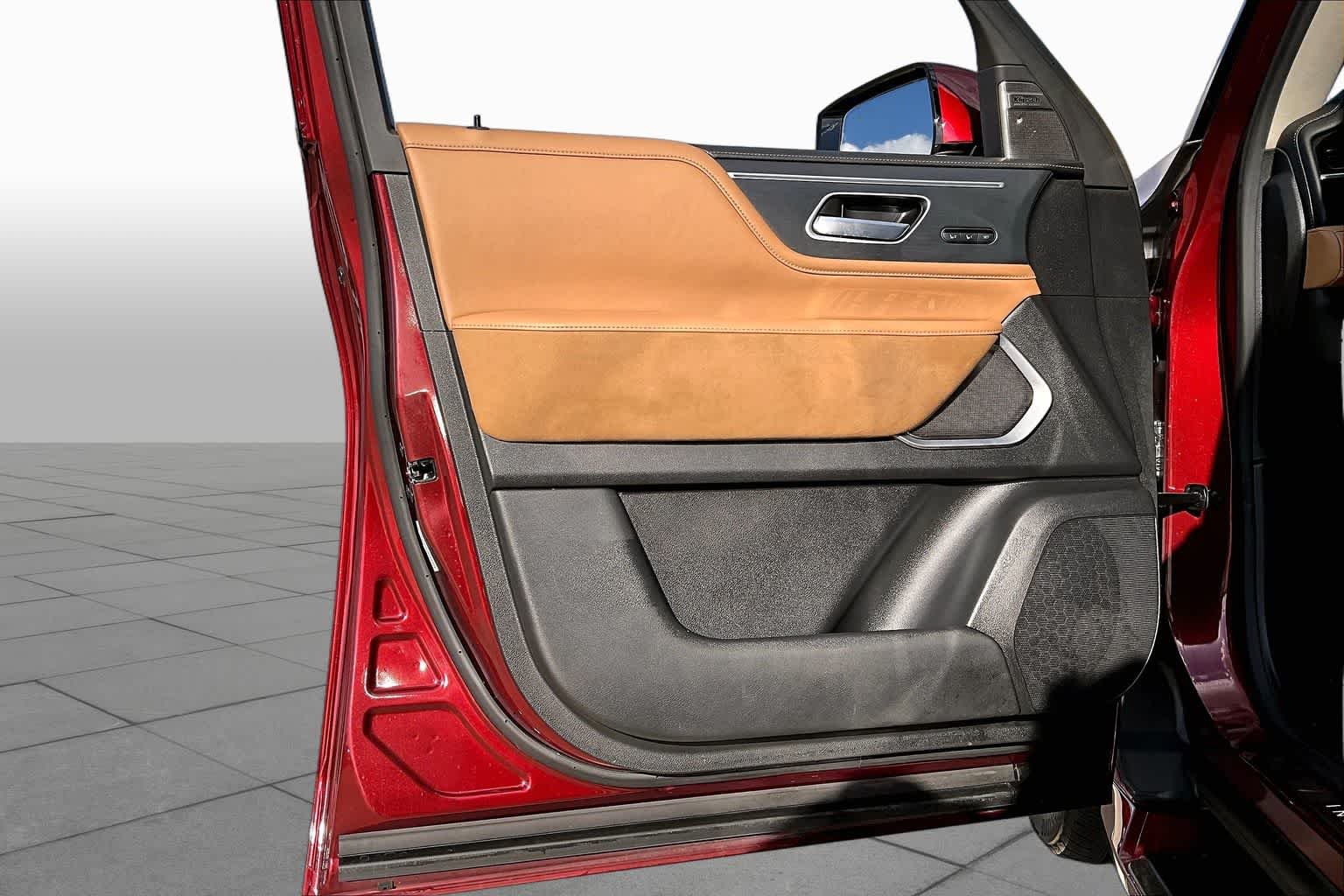 Used 2025 Coulis Red INFINITI SENSORY image 21