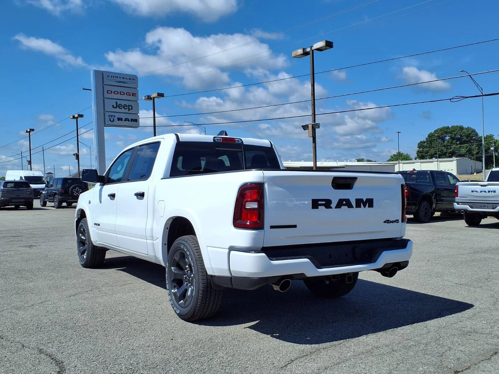 New 2026 Bright White Clear-Coat Exterior Paint RAM Big Horn image 20