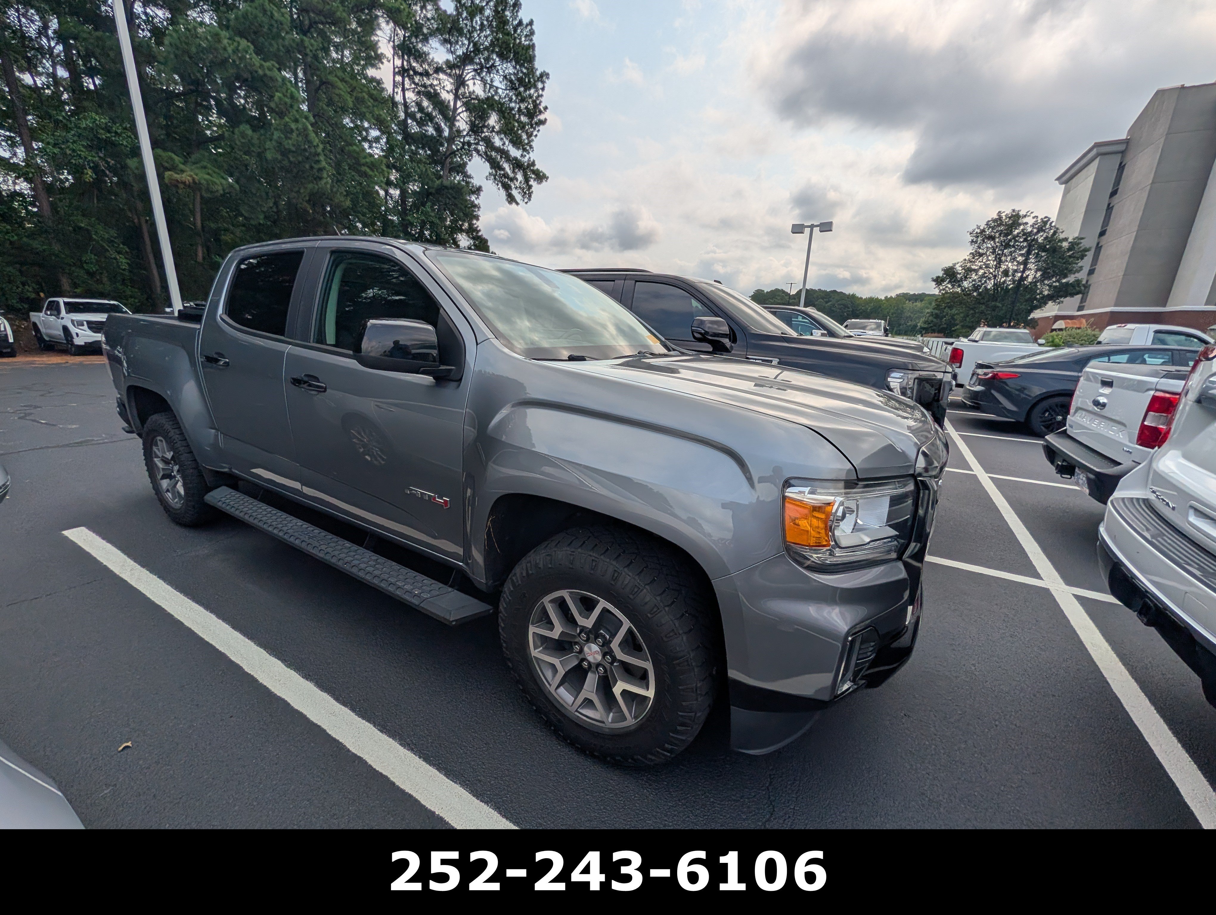 Used 2022 Satin Steel Metallic GMC 4WD AT4 w/Leather image 2