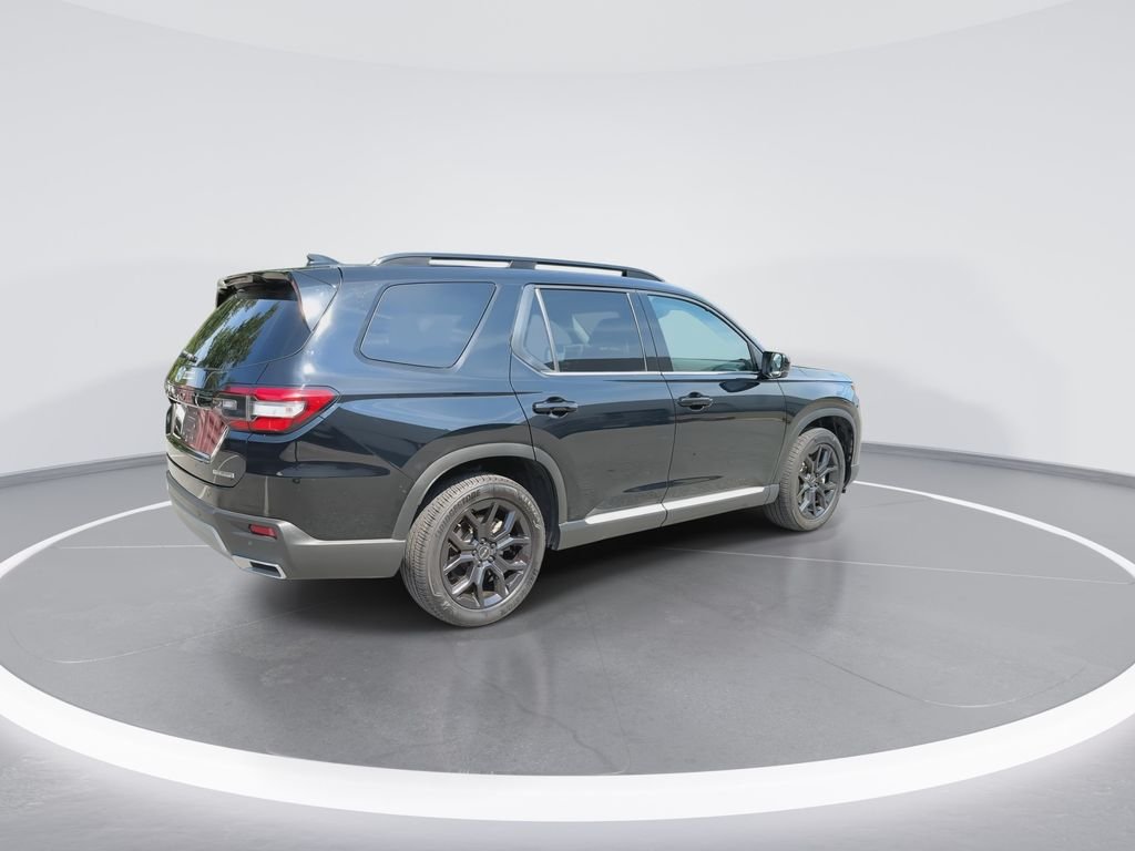 Used 2025 Crystal Black Pearl Honda Touring image 8
