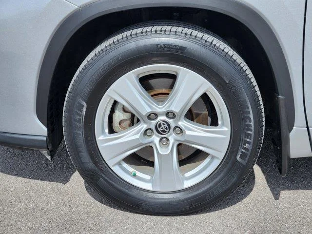 Used 2024 Silver Toyota LE Front-Wheel Drive image 10