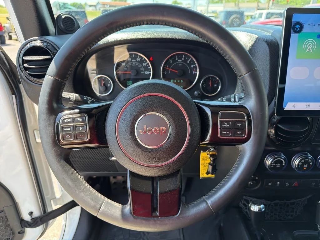 Used 2014 White Jeep Unlimited Sahara image 47