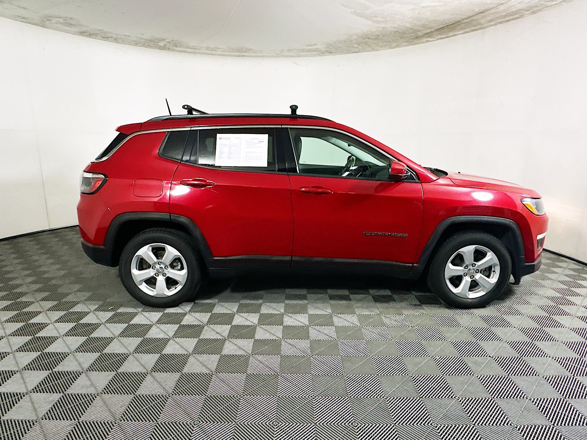 Used 2018 Jeep Compass Latitude with VIN 3C4NJCBB0JT374518 for sale in Coconut Creek, FL