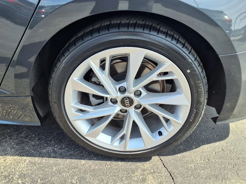 Used 2023 Manhattan Gray Metallic Audi Premium image 6