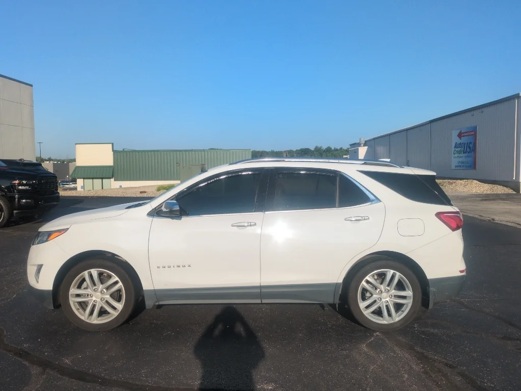 Used 2019 Summit White Chevrolet Premier image 8