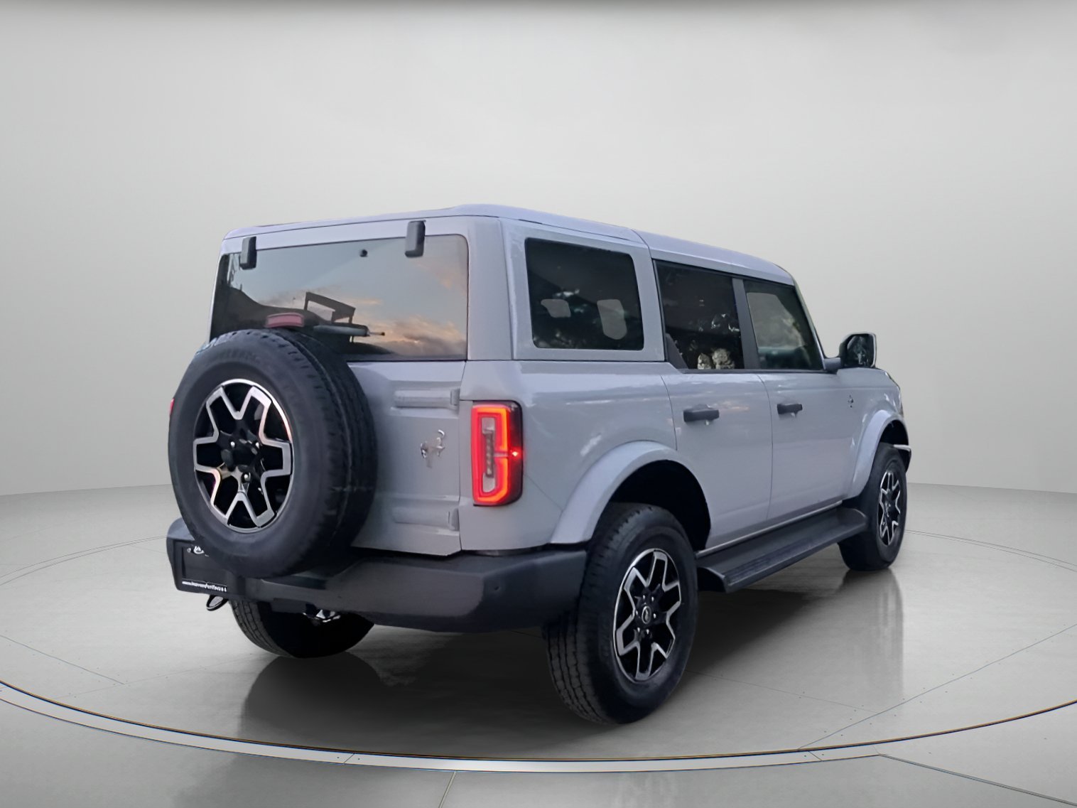 New 2026 Avalanche Gray Ford Outer Banks® image 24