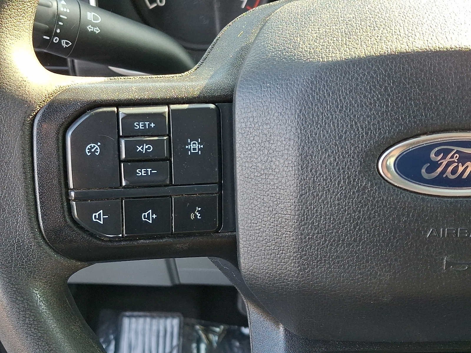 Used 2023 Iconic Silver Metallic Ford XLT image 21