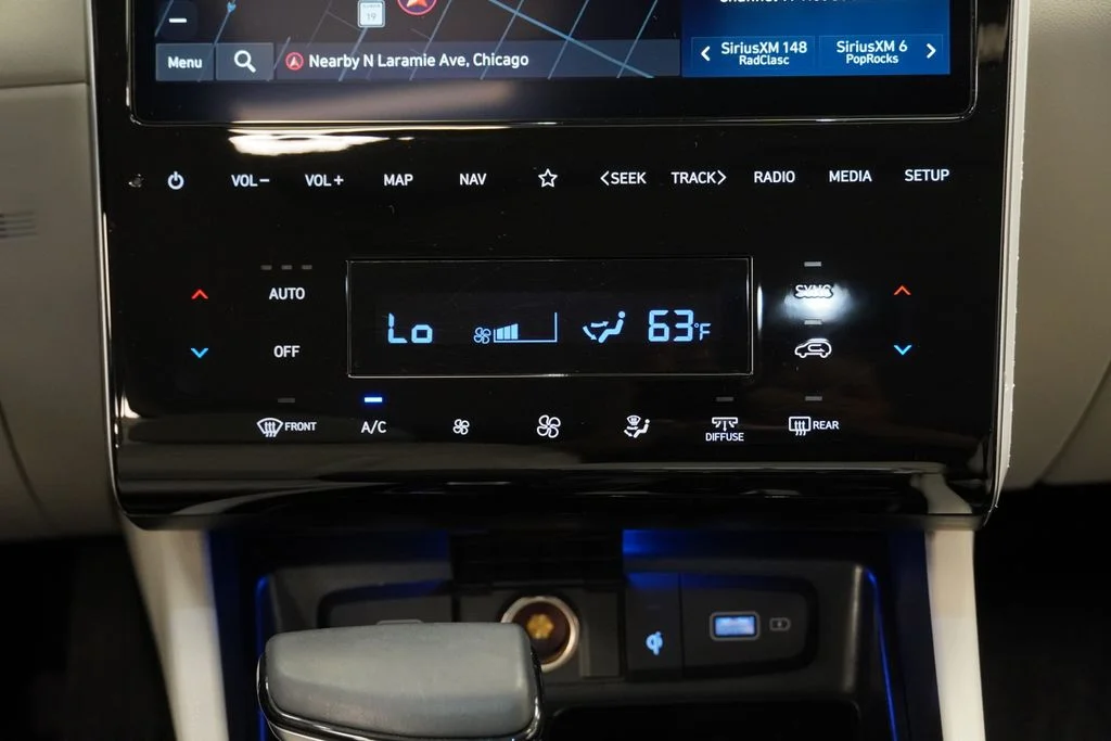 Used 2024 Silver Hyundai SEL image 37