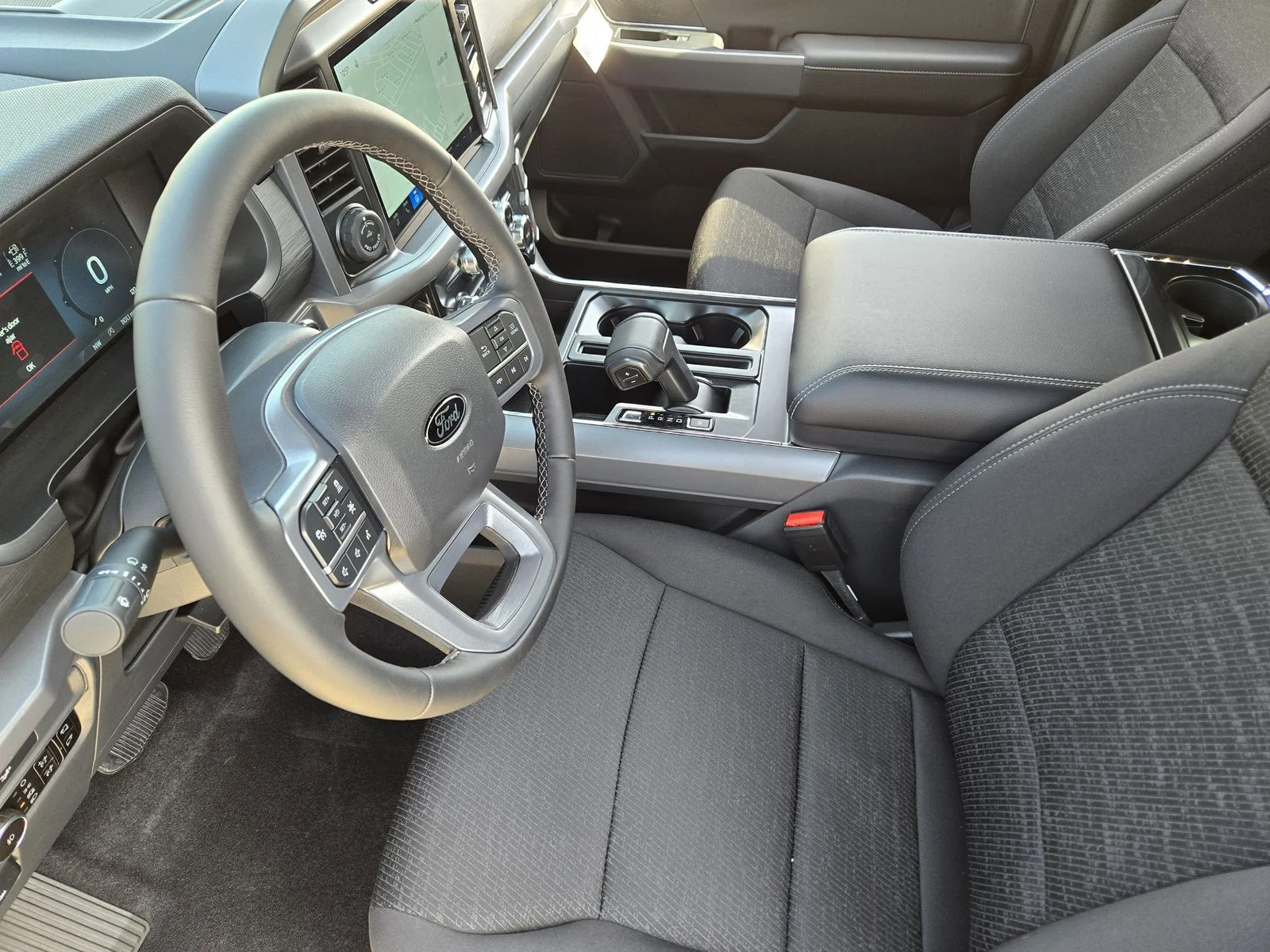 New 2026 Carbonized Gray Metallic Ford XLT image 8
