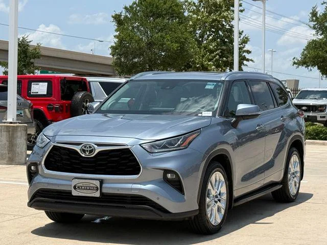Certified Used 2020 MOON DUST Toyota Limited image 7