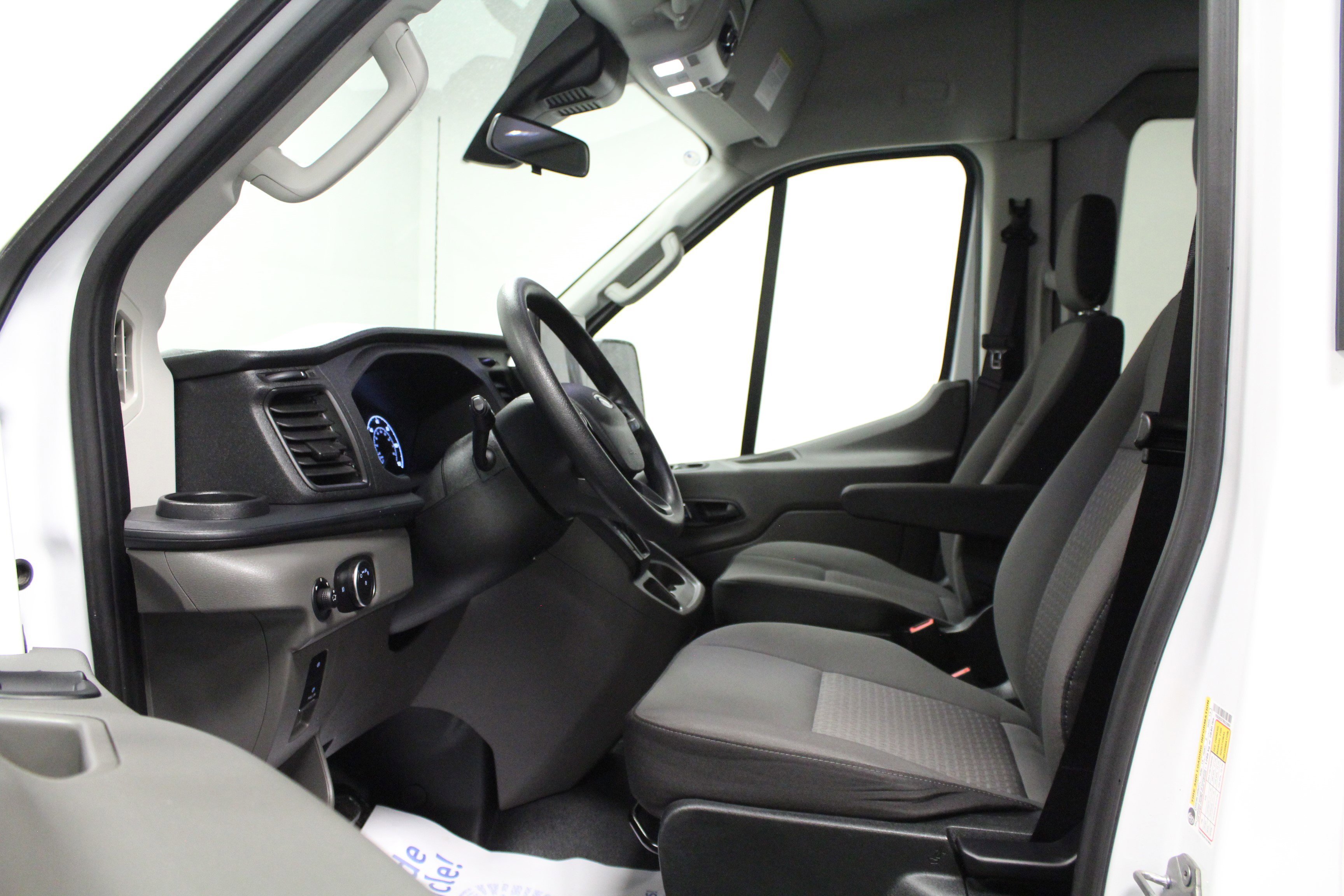 2024 Ford Transit Passenger Van XL - Photo 12