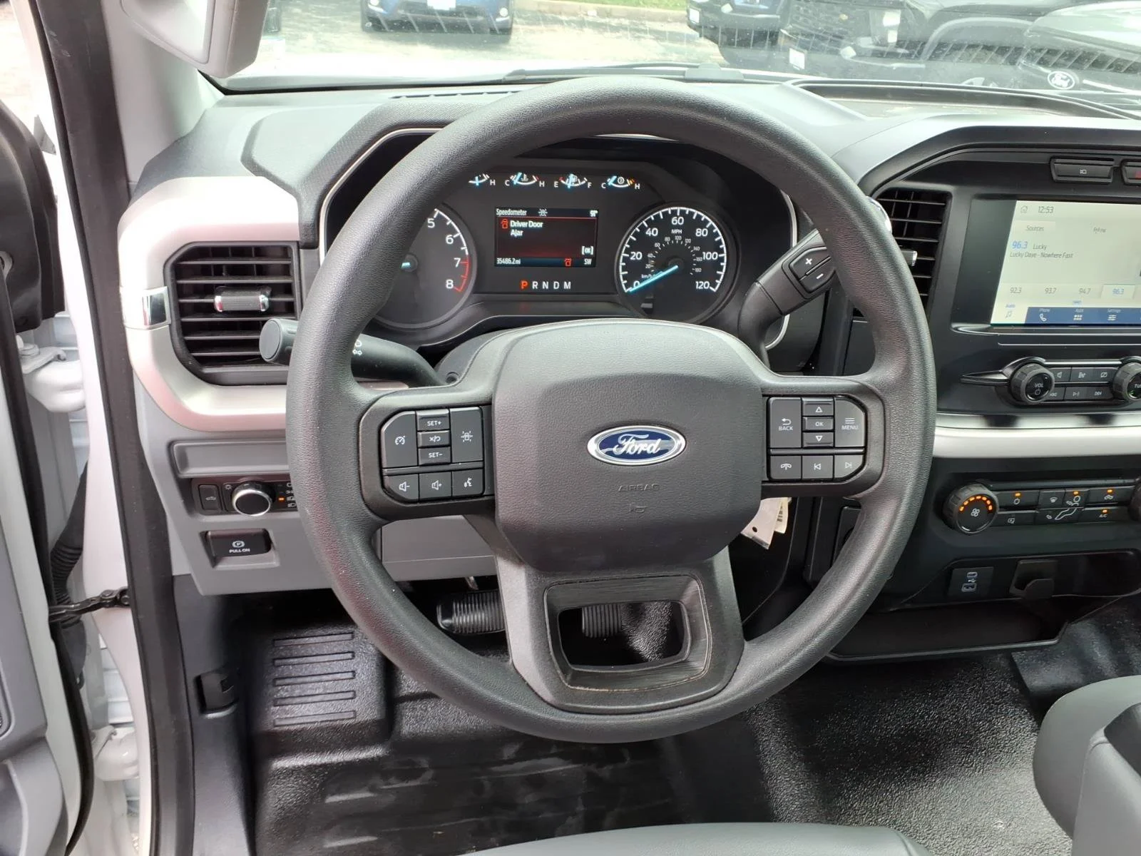 Used 2023 Oxford White Ford XL image 8